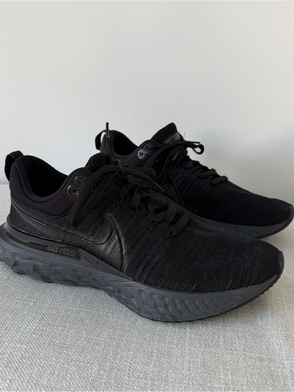 Nike React Design Infinity Flyknit Men’s Sneakers Size 11.5